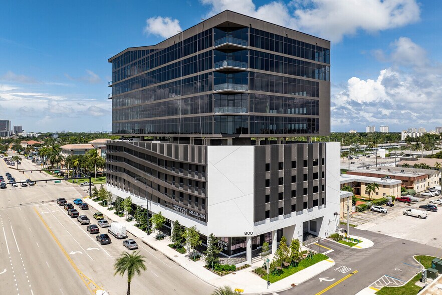 Primary Photo Of 800 N Federal Hwy, Hallandale Beach Medical For Lease