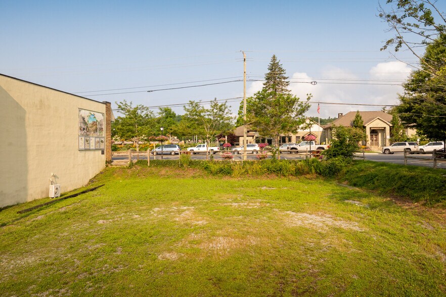 More Photos Of TBD Main St, Blowing Rock Land For Sale