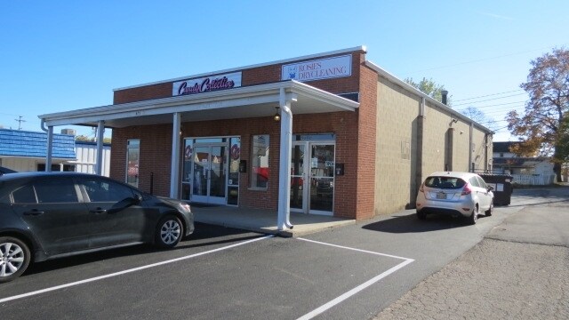 Primary Photo Of 475 E Main St, Circleville Storefront Retail Office For Lease