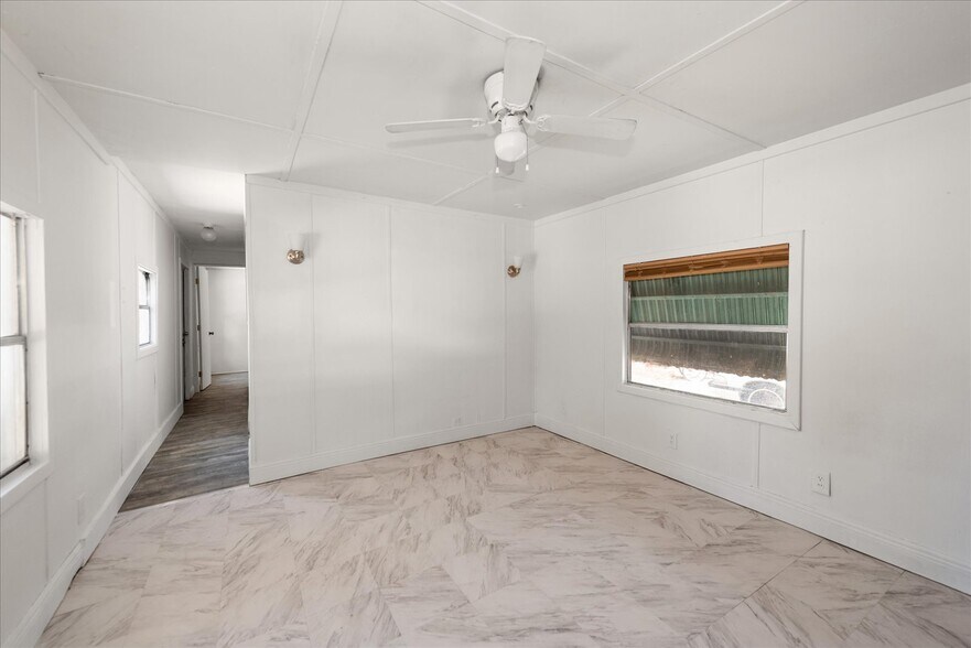 More Photos Of 380 San Jose St, North Fort Myers Manufactured Housing Mobile Home Park For Sale