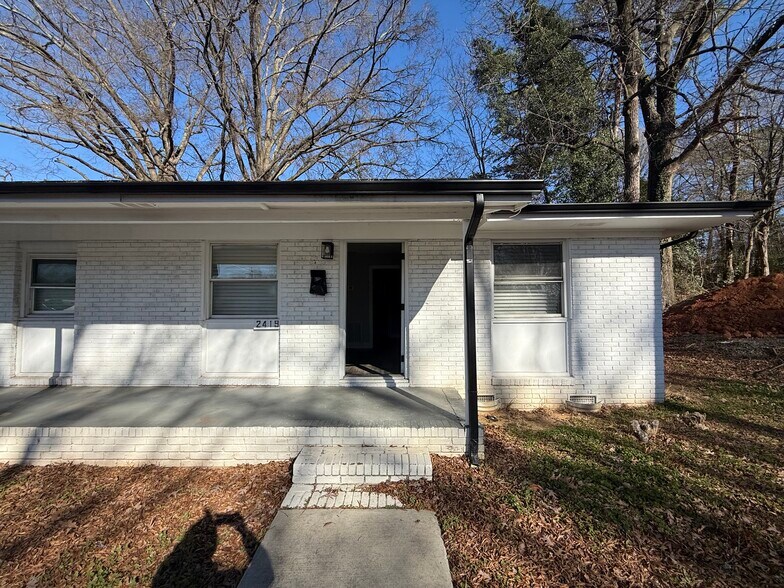 More Photos Of 2427 Carmine St, Charlotte Multifamily For Sale
