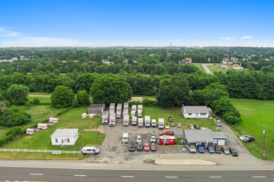 Primary Photo Of 2516-2518 N Dupont Pky, Middletown Freestanding For Sale