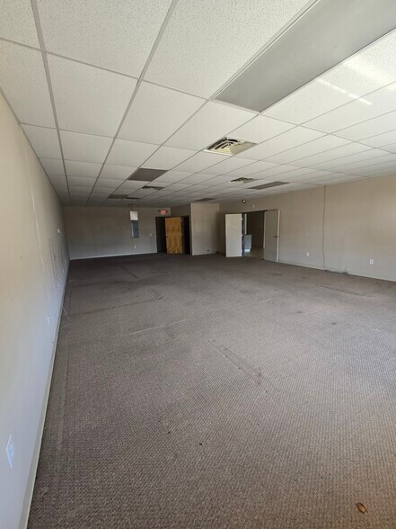 More Photos Of 1150 N Delsea Dr, Westville Unknown For Lease
