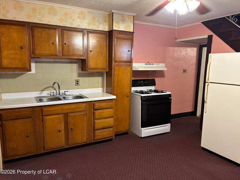 More Photos Of 12 Hill St, Glen Lyon Apartments For Sale