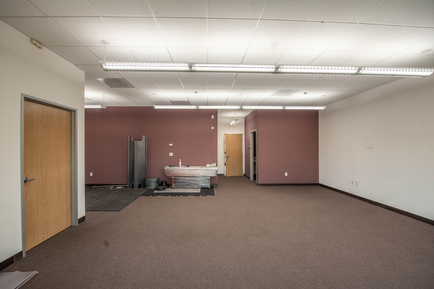 More Photos Of 1678-1692 Ord Way, Oceanside Warehouse For Lease