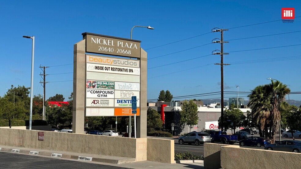 More Photos Of 20640-20668 Ventura Blvd, Woodland Hills Storefront Retail Office For Lease