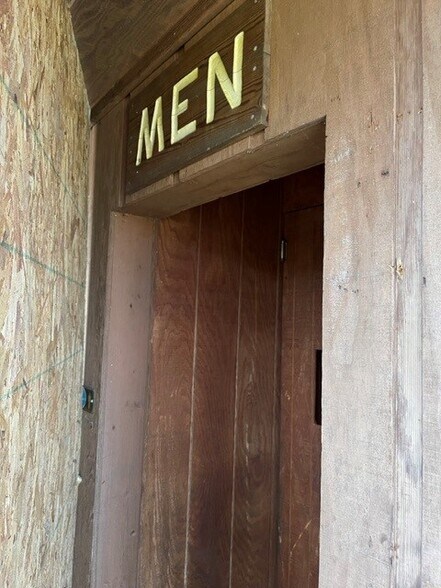 More Photos Of 414 Milroy Grose, Lansing Land For Sale