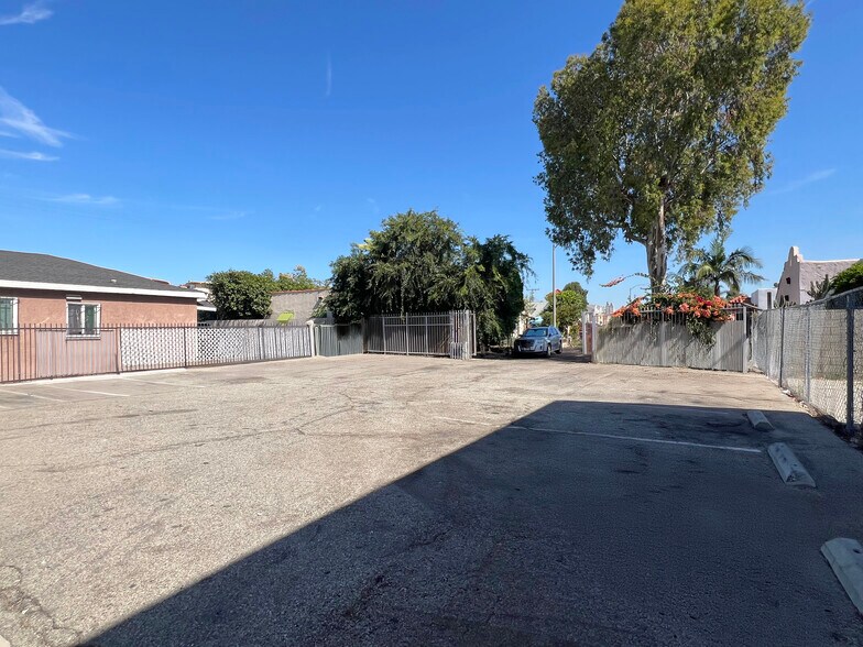 More Photos Of 1735 E 10th St, Long Beach Apartments For Sale