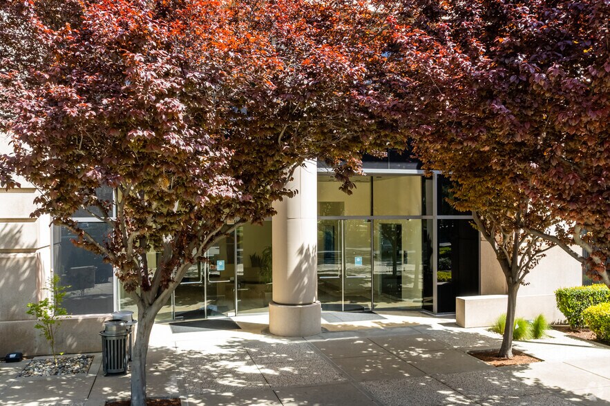 More Photos Of 4309 Hacienda Dr, Pleasanton Office For Lease