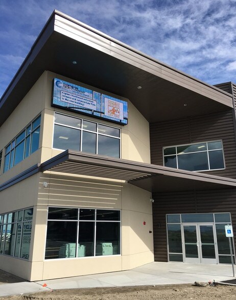 More Photos Of 7035 W Clearwater Ave, Kennewick Office For Lease