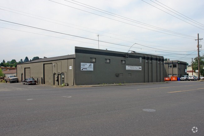 More Photos Of 8316 N Albina Ave, Portland Manufacturing For Sale