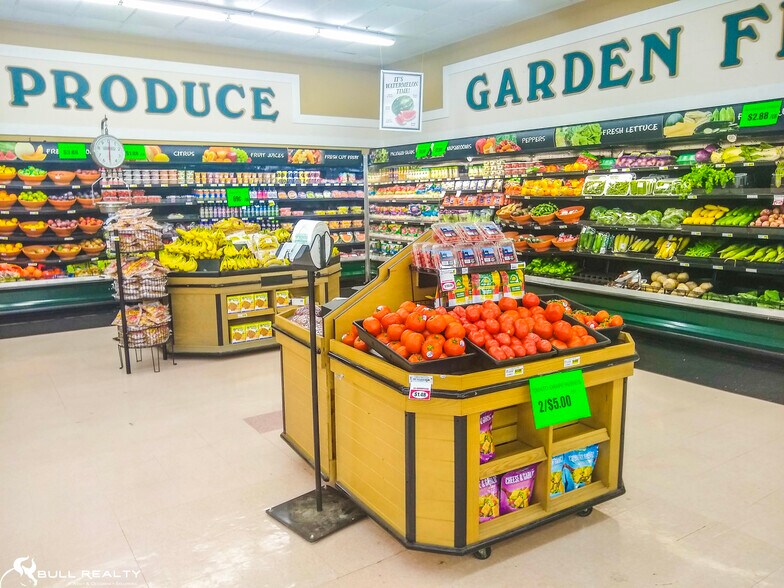 More Photos Of 15 W Ashland St, Andrews Supermarket For Sale