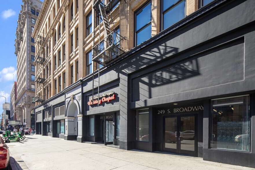More Photos Of 249-259 S Broadway, Los Angeles Apartments For Lease