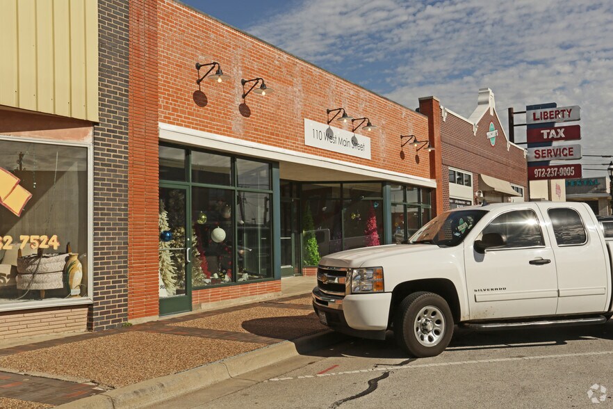 More Photos Of 110 W Main St, Grand Prairie Storefront For Lease