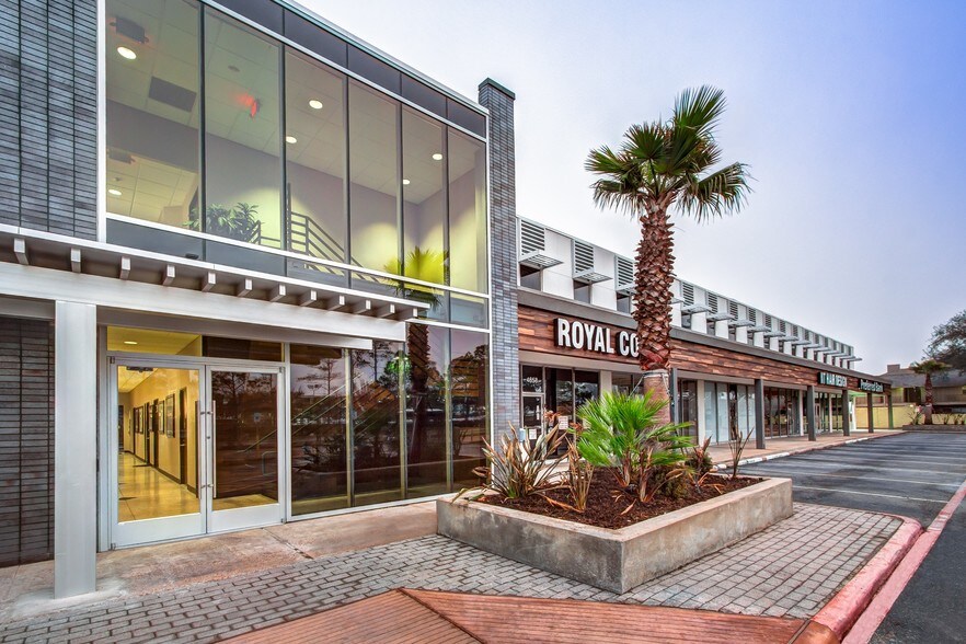 More Photos Of 4660 Beechnut St, Houston Storefront Retail Office For Lease