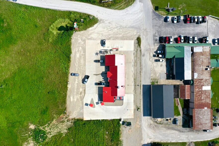 More Photos Of 37 Enterprise Dr, Seymour General Retail For Sale