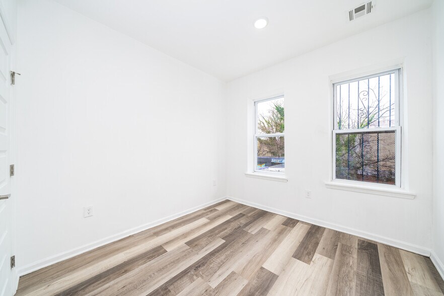 More Photos Of 430 Ocean Ave, Jersey City Apartments For Sale