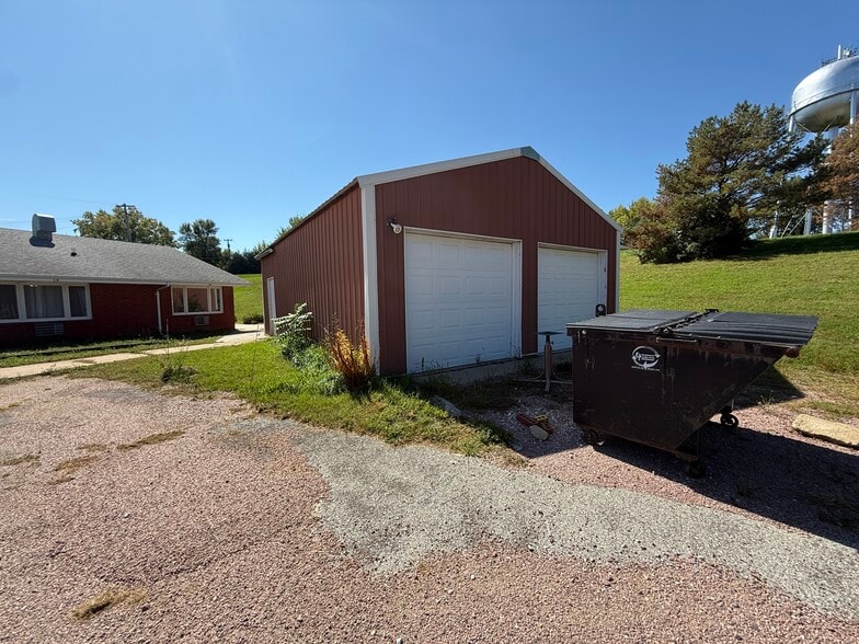 More Photos Of 702 Cedar Ave, Laurel Multifamily For Sale