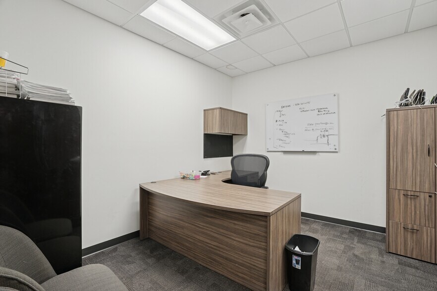 More Photos Of 11591 217th Ave NW, Elk River Office For Lease