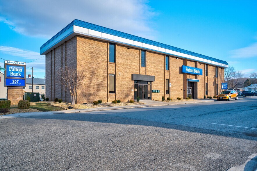 More Photos Of 207 N Main St, Boonsboro Office For Sale