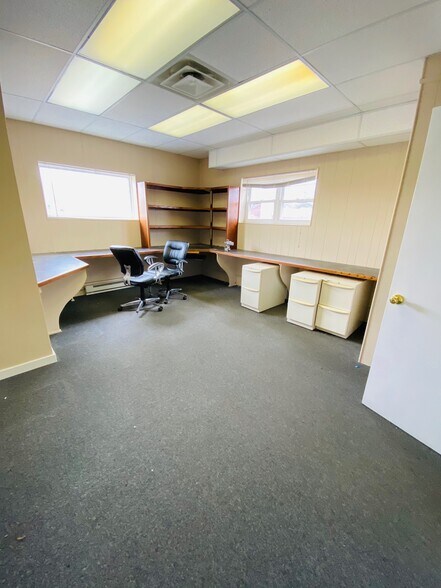 More Photos Of 315-329 E 2nd St, Boyertown Flex For Sale