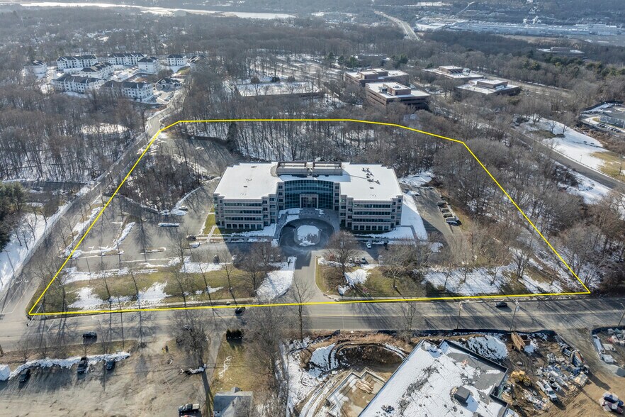 More Photos Of 440 Wheelers Farms Rd, Milford Office For Lease