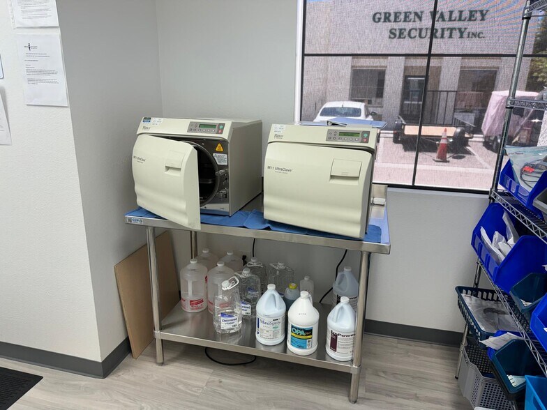 More Photos Of 6094 S Sandhill Rd, Las Vegas Hospital For Lease