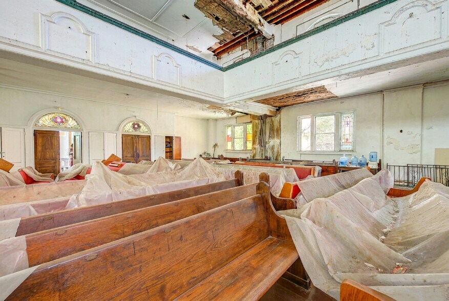More Photos Of 139 Amboy St, Brooklyn Religious Facility For Lease