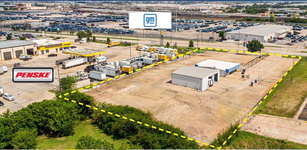 More Photos Of 3212 E Abram St, Arlington Warehouse For Lease