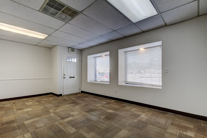 More Photos Of 4326 Park Blvd, Pinellas Park Office For Lease