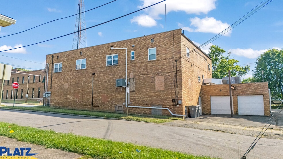More Photos Of 3143 Mahoning Ave, Youngstown Storefront Retail Residential For Lease