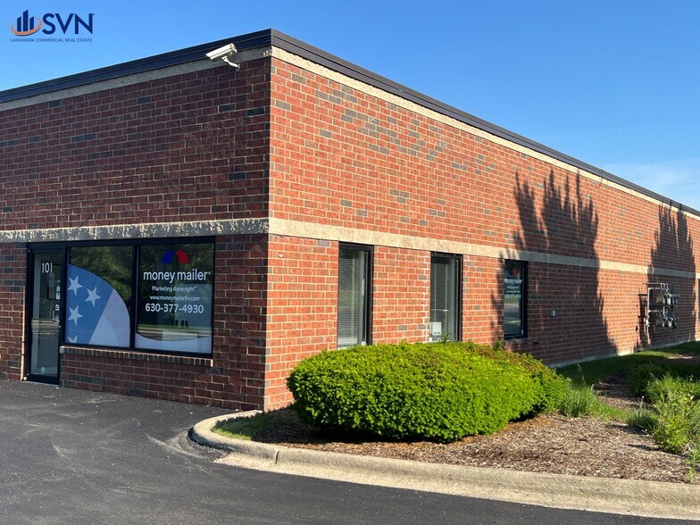 More Photos Of 707 Colomba Ct, St Charles Flex For Lease