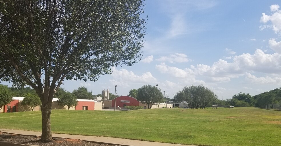 More Photos Of 6800 N Bryant Ave, Oklahoma City Religious Facility For Sale