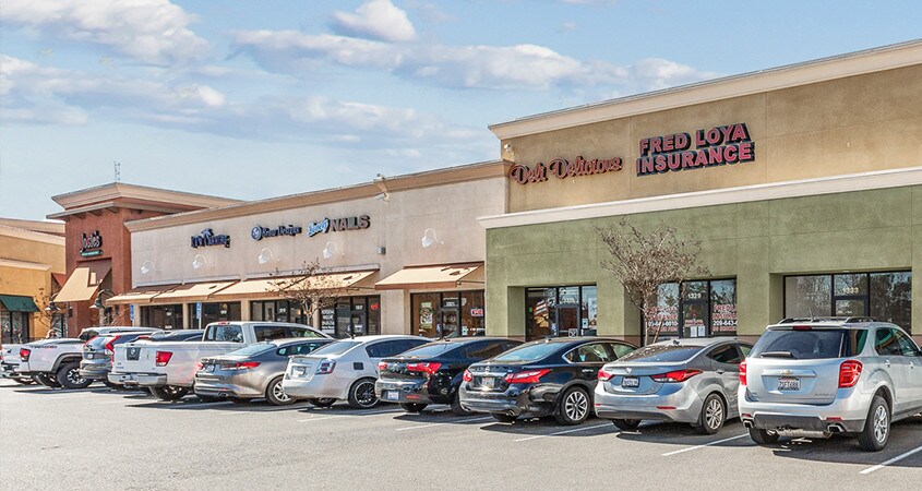 More Photos Of 1301-1303 Commerce Ave, Atwater Freestanding For Lease