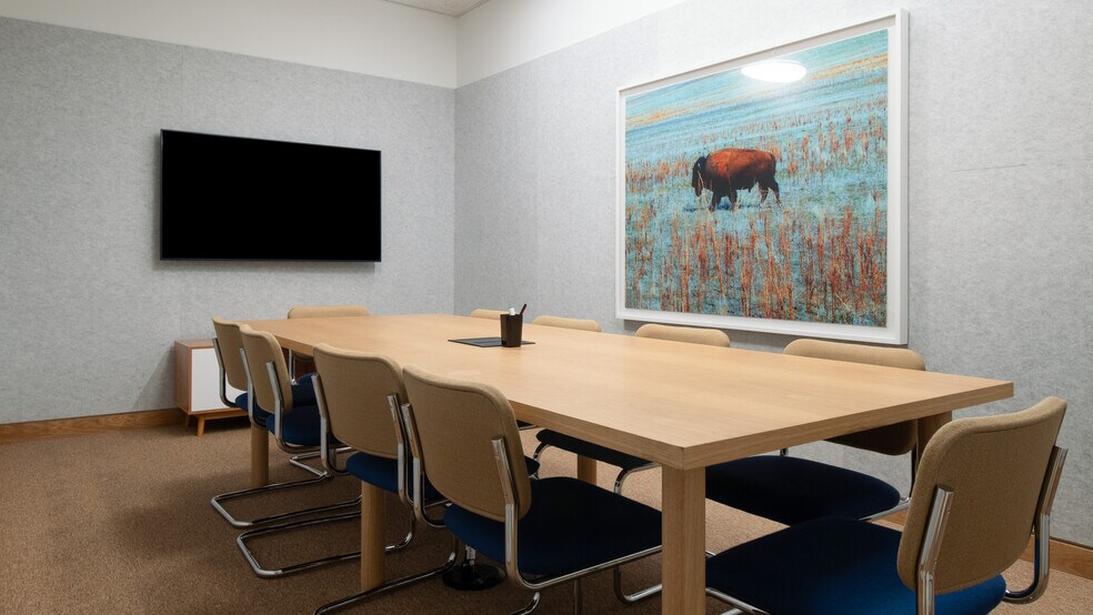 More Photos Of 7272 Wisconsin Ave, Bethesda Office For Sale