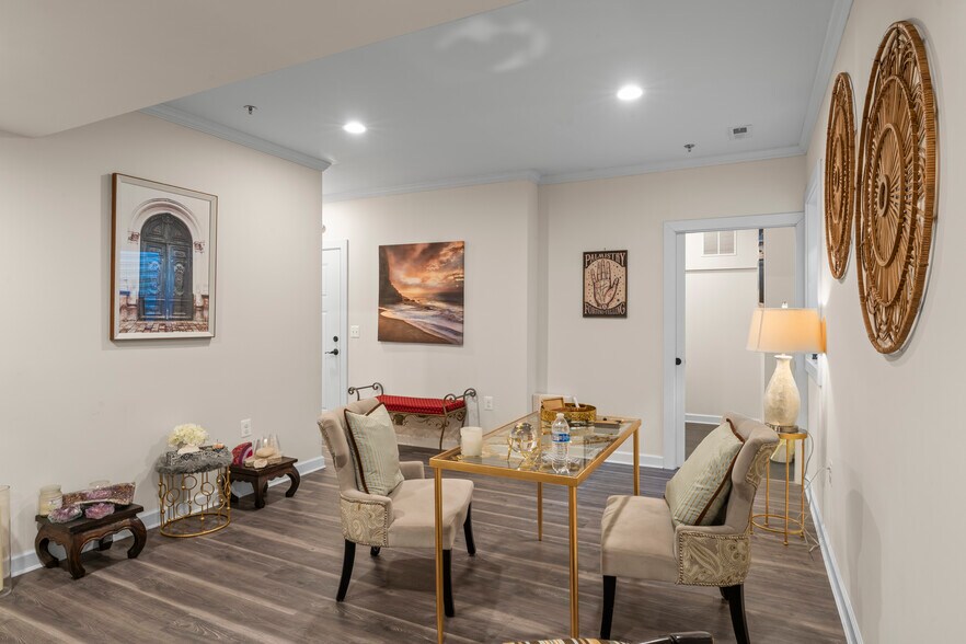 More Photos Of 104 Loudoun St SW, Leesburg Storefront Retail Office For Sale