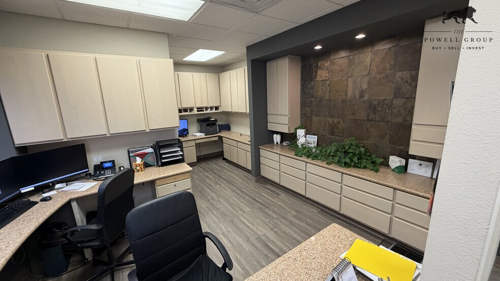 More Photos Of 5730 66th St, Lubbock Medical For Sale