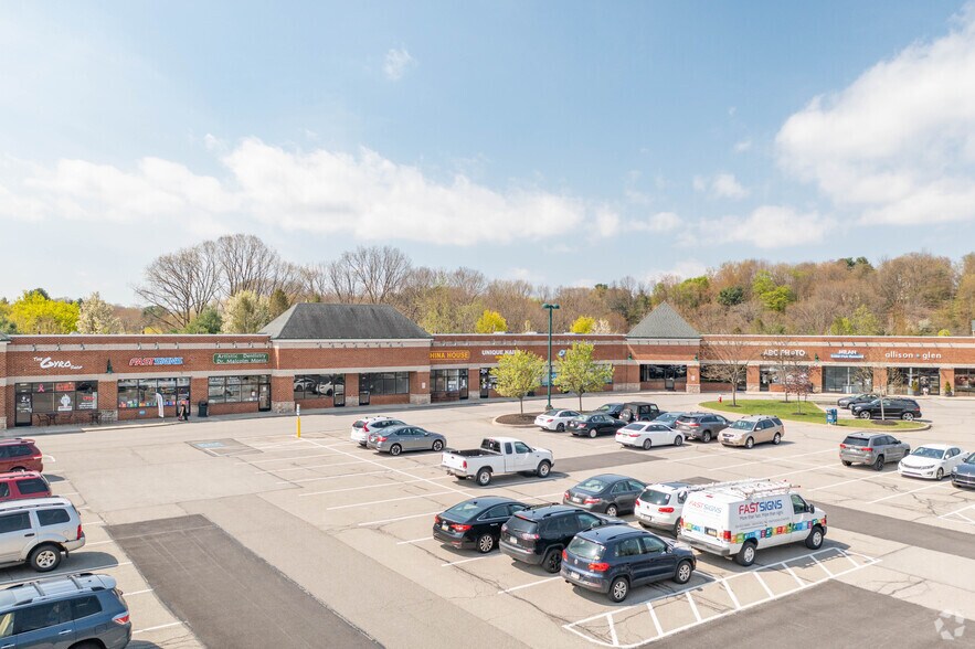 More Photos Of 12001-12083 Perry Hwy, Wexford Freestanding For Lease