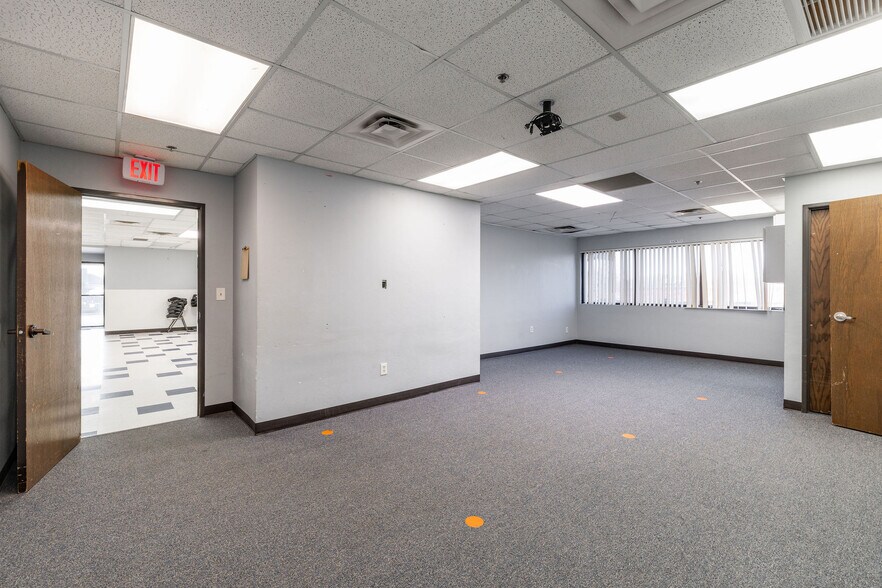 More Photos Of 744 SE 25th St, Oklahoma City Medical For Lease