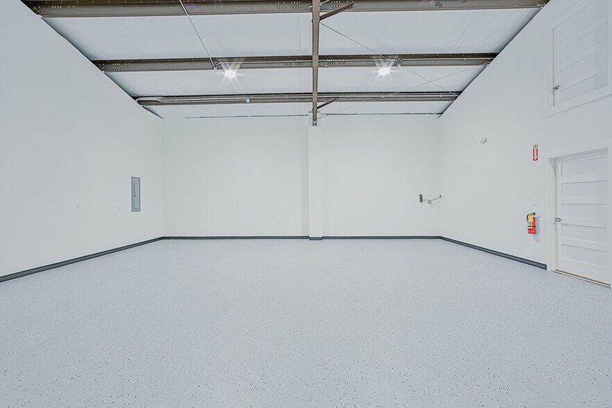 More Photos Of 4108 Dawn St, Houston Industrial For Lease