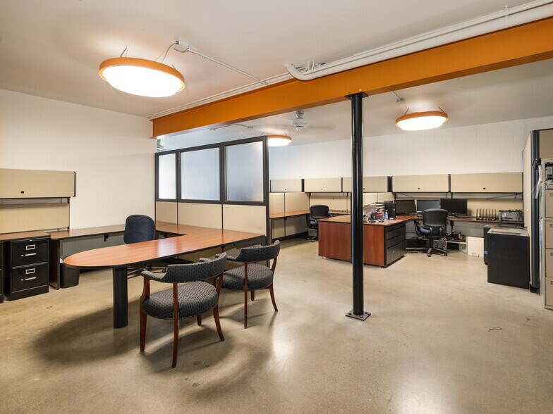 More Photos Of 139 Nevada St, El Segundo Light Manufacturing For Sale