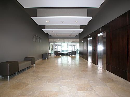 More Photos Of 230 W Towne Ridge Pky, Sandy Office For Lease