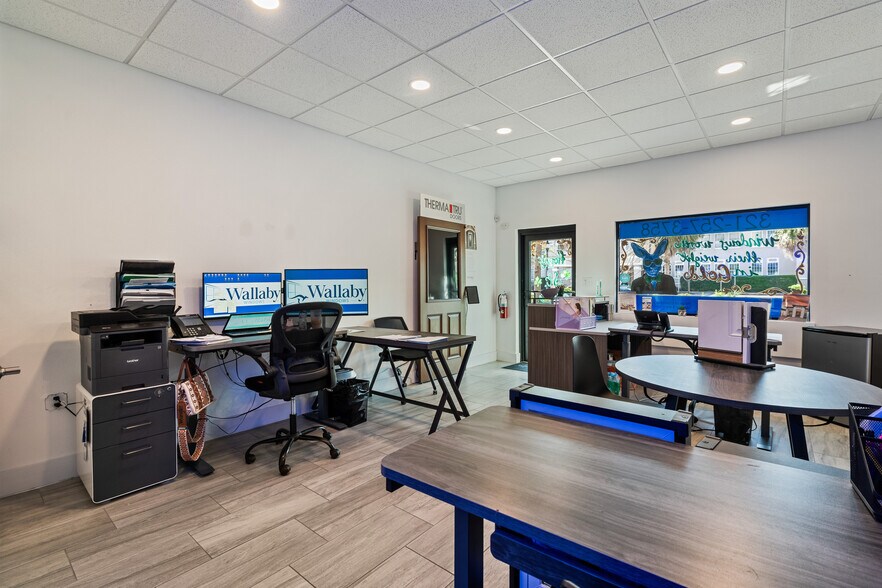 More Photos Of 620 E New Haven Ave, Melbourne Storefront Retail Residential For Lease