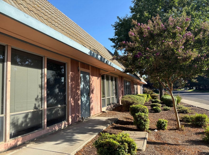 More Photos Of 1250 Harbor Blvd, West Sacramento Medical For Lease