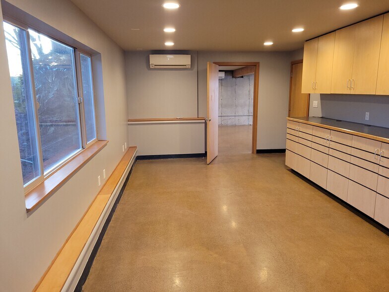 More Photos Of 600 SW 13th St, Renton Loft Creative Space For Lease