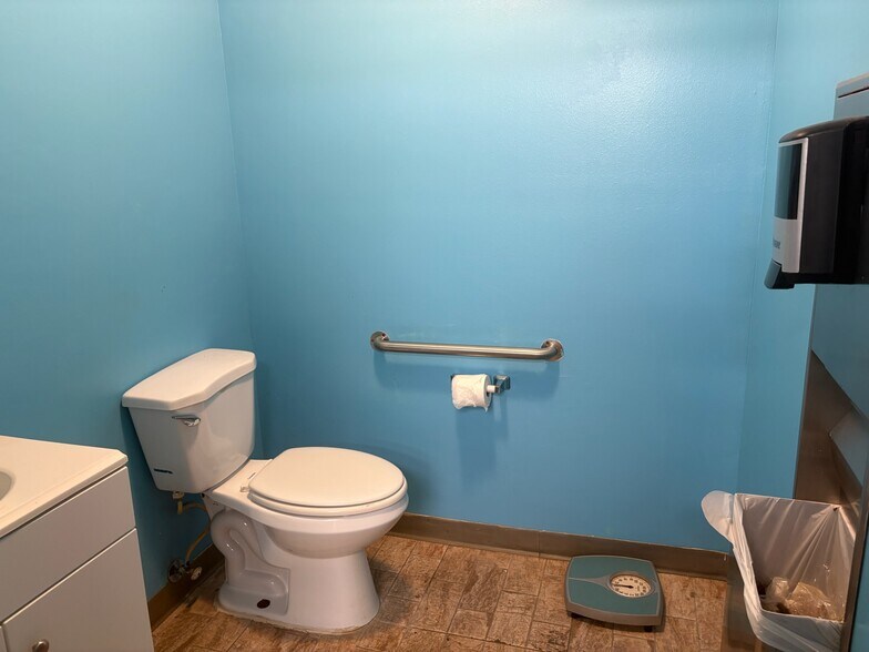 More Photos Of 547 High St, Daytona Beach Office For Sale