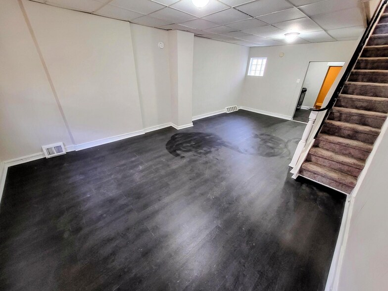 More Photos Of , Philadelphia Unknown For Sale