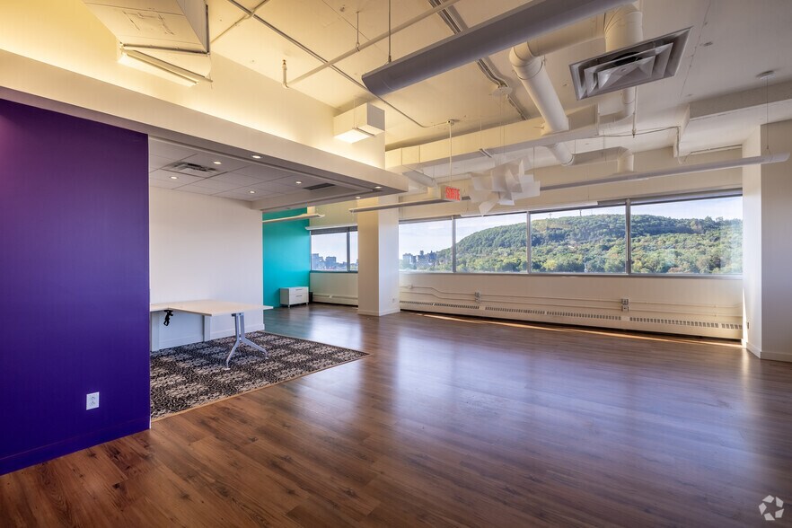 More Photos Of 4200-4226 Boul Saint-Laurent, Montréal Office For Lease