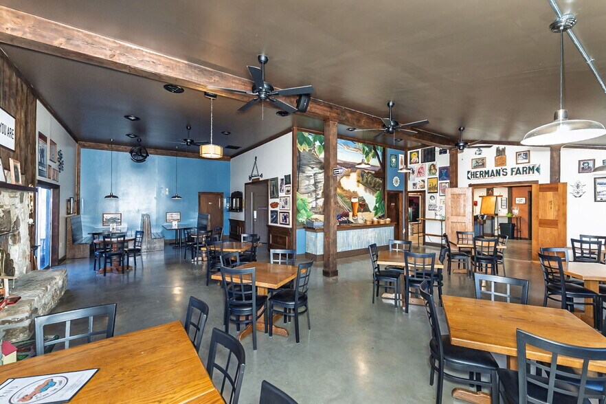 More Photos Of 3166 Highway B, Berger Winery Vineyard For Sale