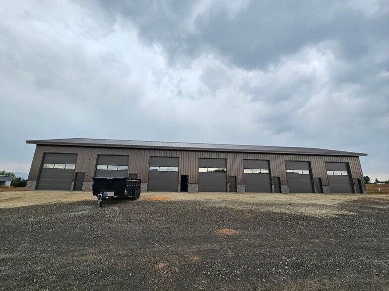 More Photos Of 39 Sunbridge Dr, McCall Self Storage For Sale